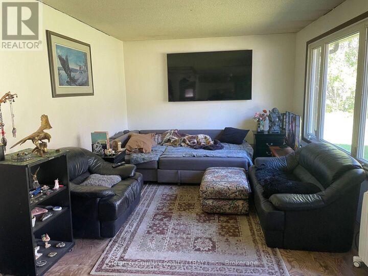 Property Photo:  1007 Boundry Drive  ON P7L 0C2 