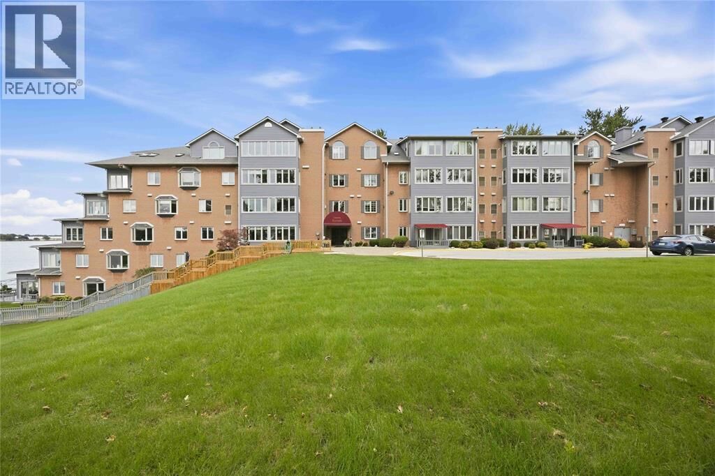 Property Photo:  166 Beckwith Street 201  ON N0N 1G0 