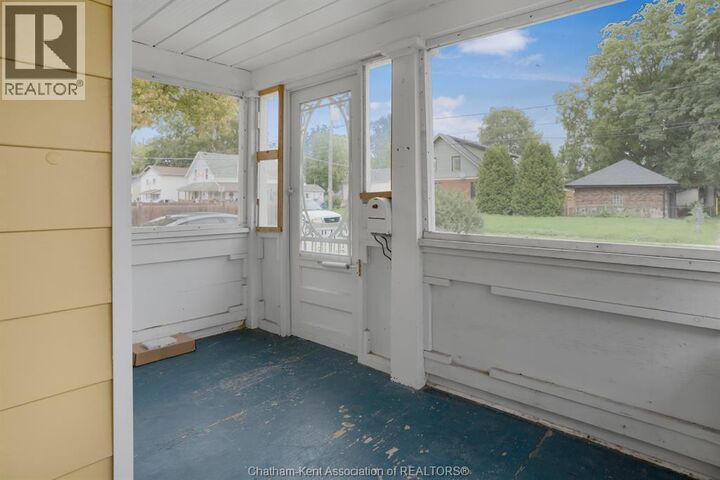 Property Photo:  196 Raleigh Street  ON N7M 2N7 