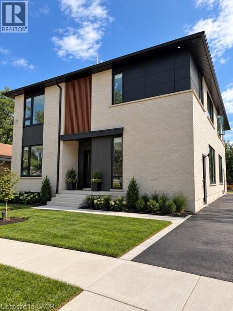 Property Photo:  95 Franklin Street 1  ON N2A 1Y1 