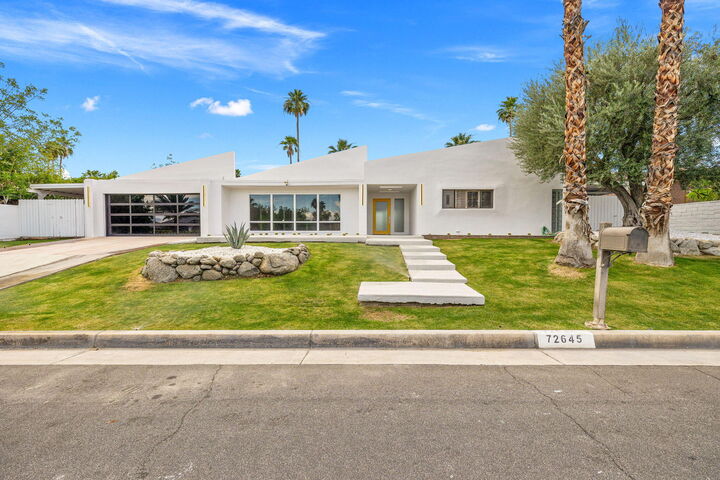 Property Photo:  72645 Skyward Way  CA 92260 
