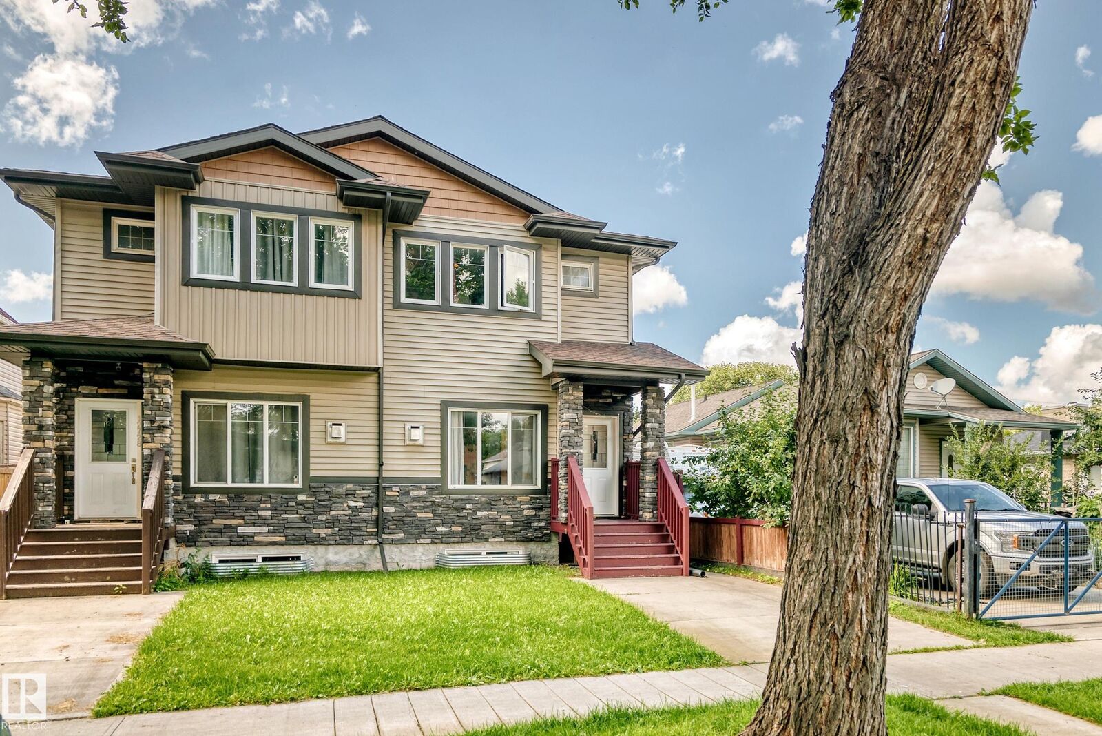 Property Photo:  12730 118 Street NW  AB T5E 5K8 
