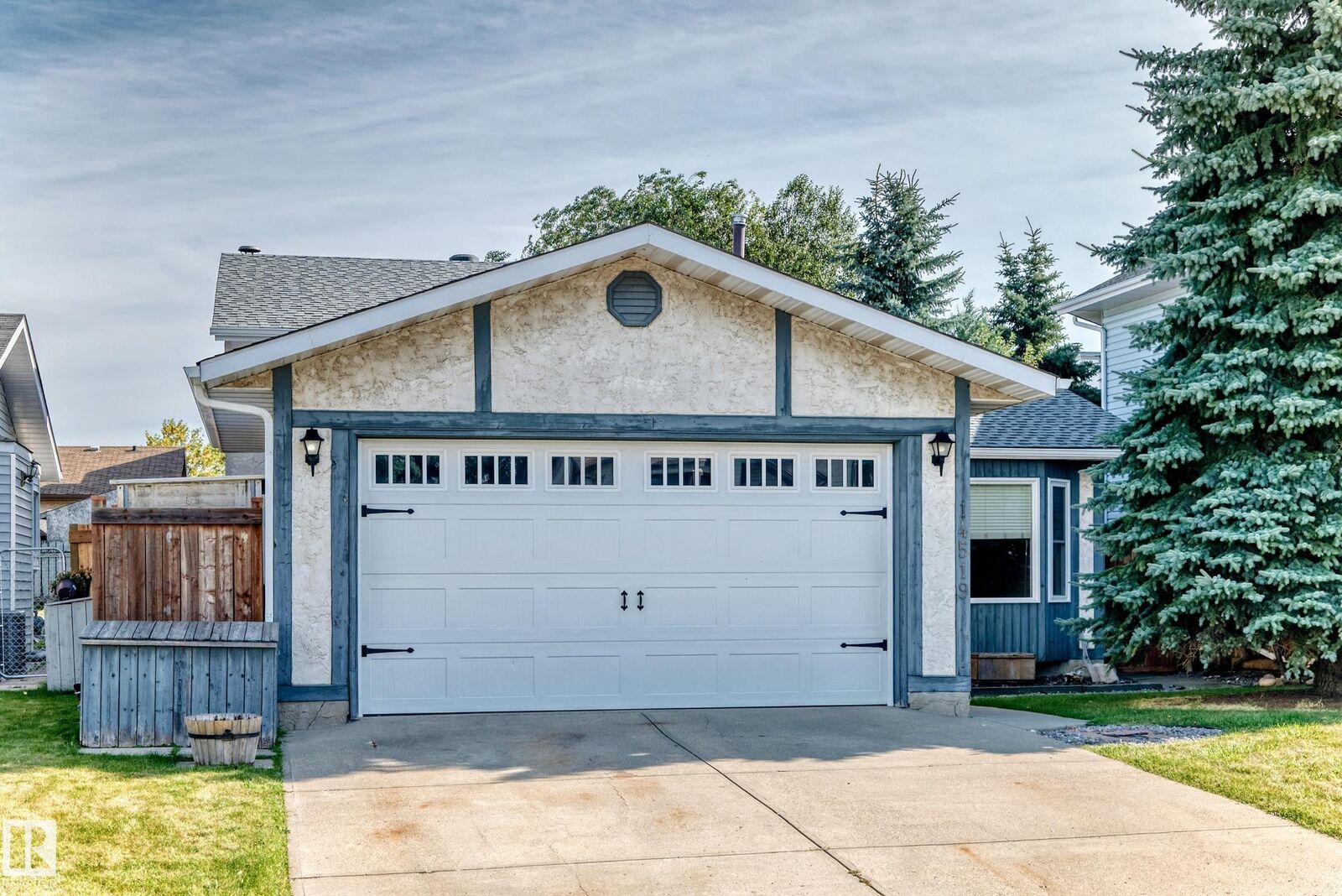 Property Photo:  14519 32 Street NW  AB T5Y 2L2 