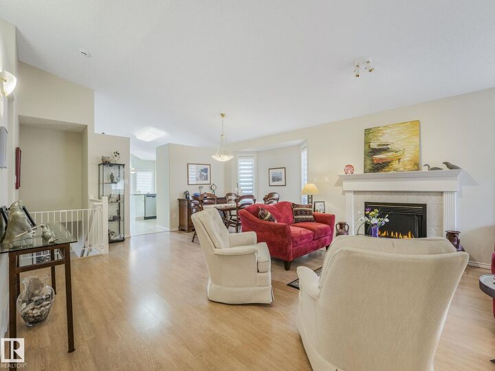 Property Photo:  122 Haddow Close NW  AB T6R 2P8 
