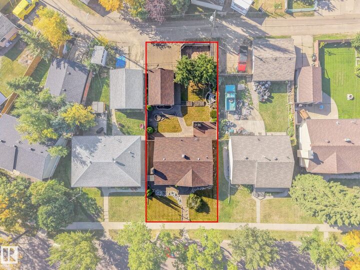 Property Photo:  10912 146 Street NW  AB T5N 3B1 