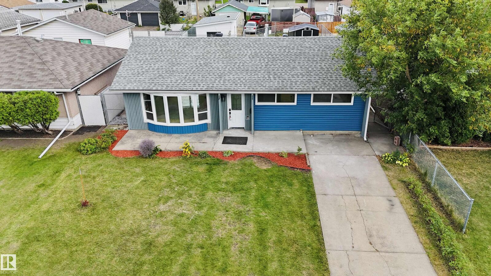 Property Photo:  13423 112 Street NW  AB T5E 5A3 