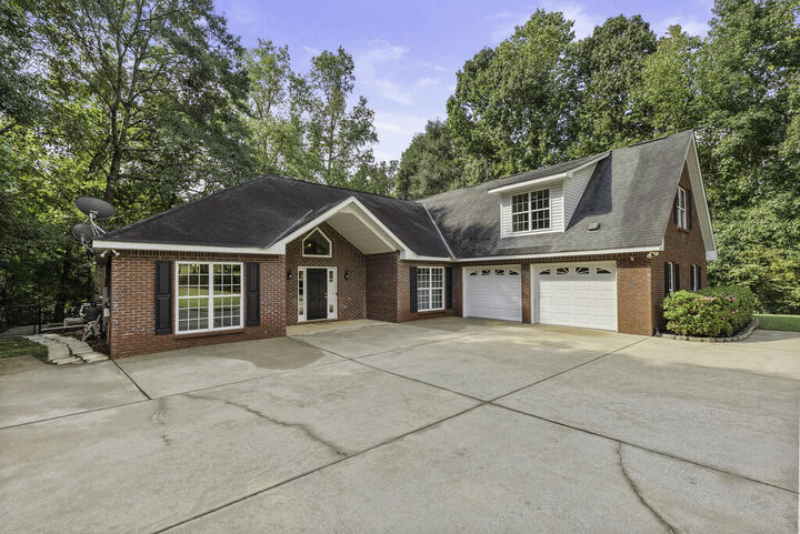 Property Photo:  667 Lake Harding Drive  GA 31811 