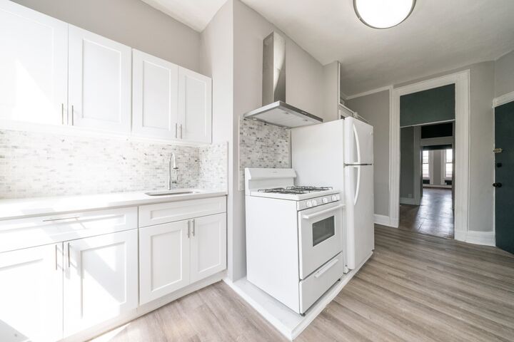 Property Photo: 139 Hopkins Ave 3R (6) NJ 07306