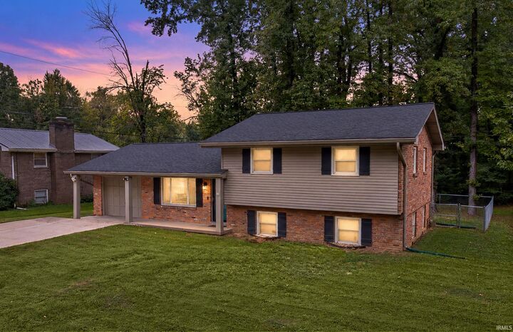 Property Photo: 6206 Twickingham Drive IN 47711