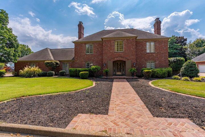 Property Photo:  201 Oriole Drive  IN 47715 