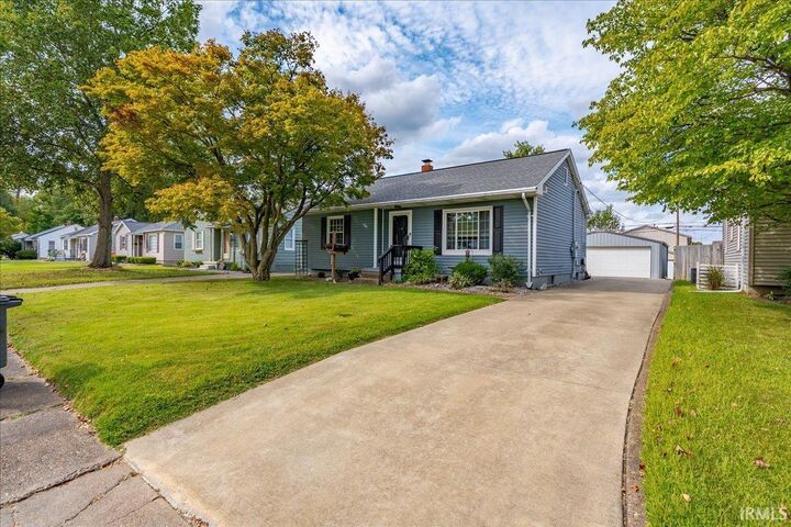 Property Photo: 4908 Sweetser Avenue IN 47715-5775