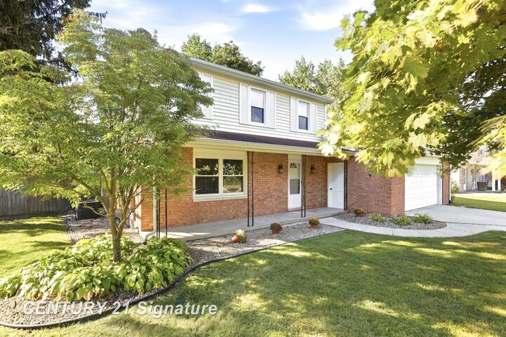 Property Photo:  4925 Century Drive  MI 48638 