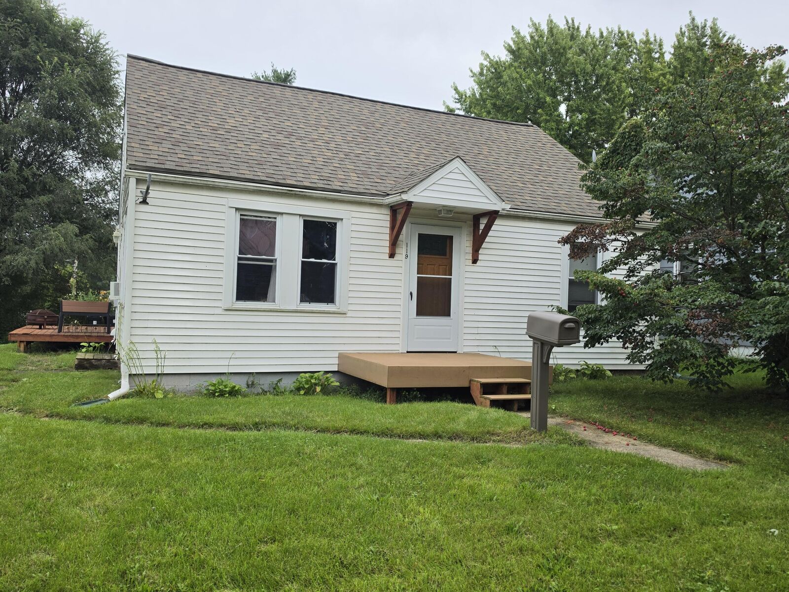 Property Photo: 119 Myrlice Court MI 49203
