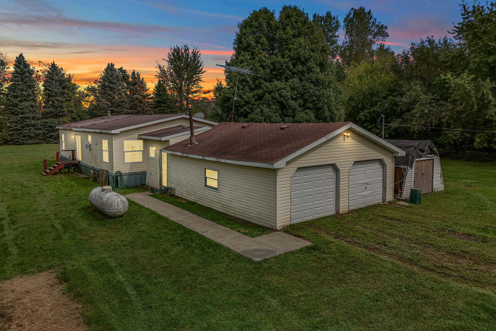 Property Photo:  474 Clarendon Road  MI 49082 