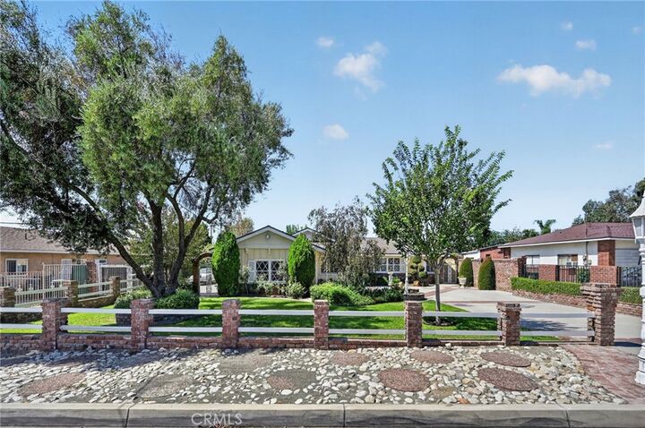 Property Photo: 10248 Redwood Avenue CA 92335