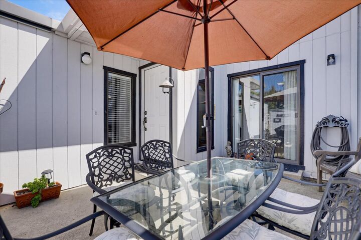 Property Photo: 219 Woodside Court CA 95945