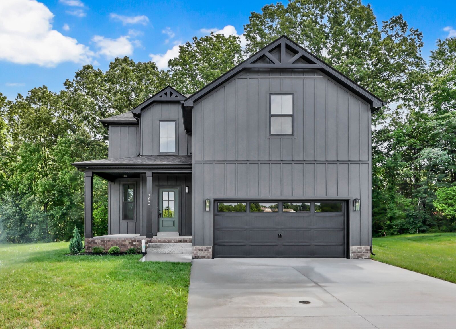 Property Photo: 353 Chase Dr TN 37043