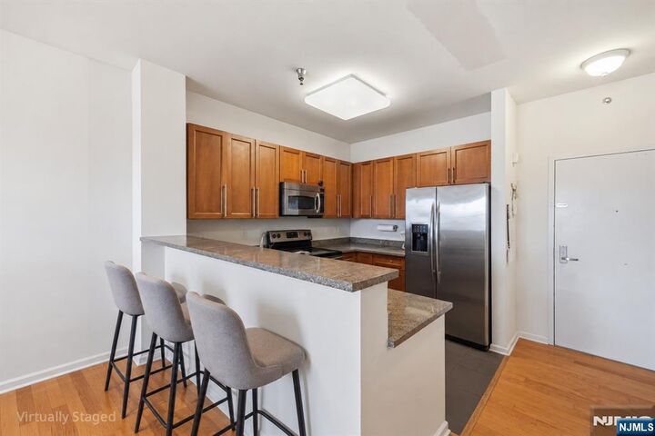 Property Photo:  15 Enterprise Court 1-05  NJ 07305 