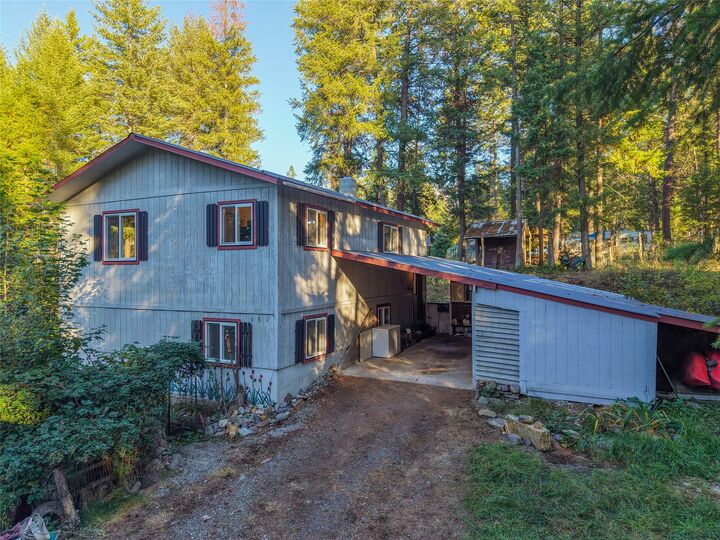 Property Photo: 131 Hummingbird Lane MT 59935