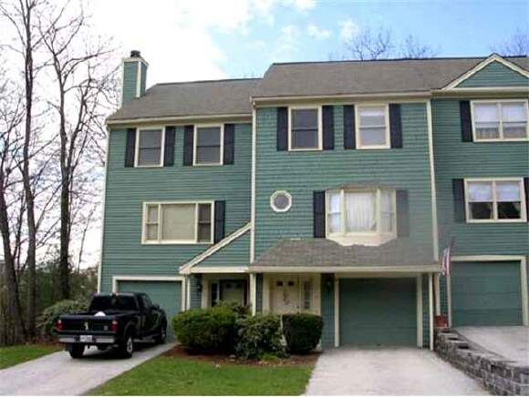 Property Photo:  17 Walnut Circle  NH 03054 