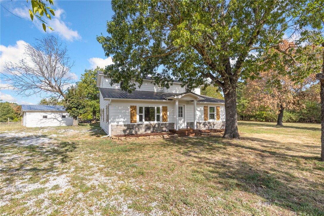 Property Photo:  8020 Orchard Point  AR 72601 