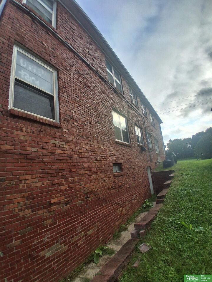 Property Photo: 4410 N 52nd Street NE 68104