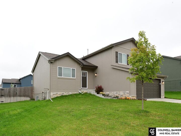 Property Photo:  14822 S 17th Street  NE 68123 