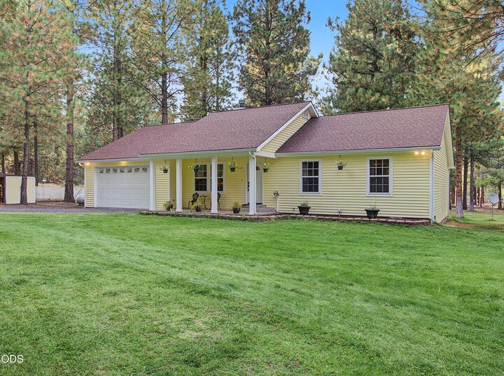 Property Photo:  12615 Overland Drive  OR 97603 
