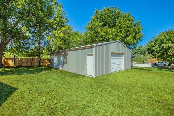 Property Photo:  1149 N Triple X Road  OK 73020 