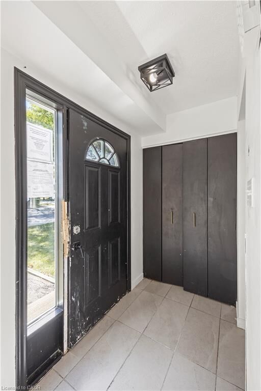 Property Photo:  70 Fiddlers Green Road 74  ON N6H 4R4 