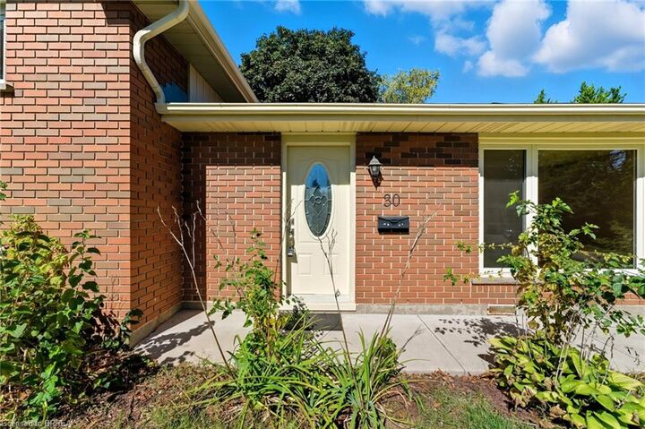 Property Photo:  30 Forsythe Avenue  ON N3R 3L3 