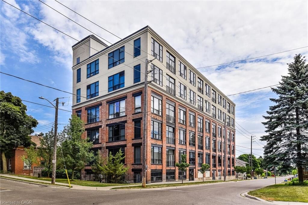 Property Photo:  120 Mansion Street 105  ON N2H 0A1 