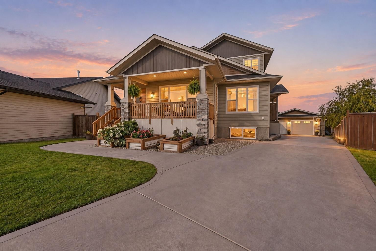 Property Photo:  17 Hammond Close  AB T4S 0C7 