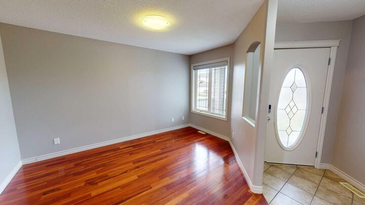 Property Photo:  1 Pinnacle Key  AB T8W 2V5 