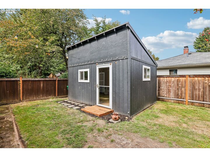 Property Photo: 5105 NE 91st Ave OR 97220