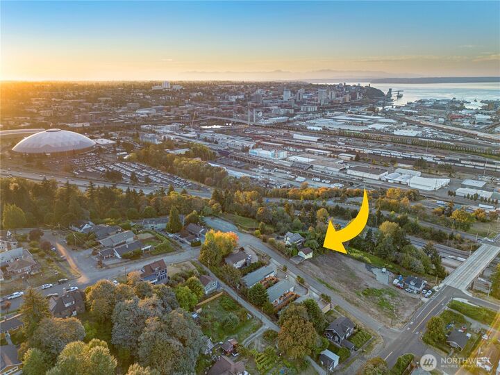Property Photo:  2819 E K Street  WA 98404 