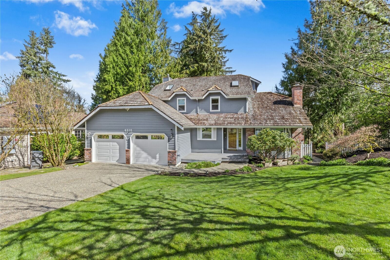 Property Photo: 4310 209th Avenue NE WA 98074