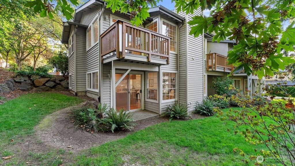Property Photo:  11426 SE 67th Place  WA 98006 