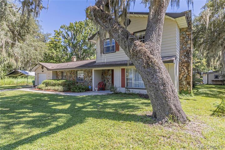 Property Photo:  1105 S Waterview Drive  FL 34450 