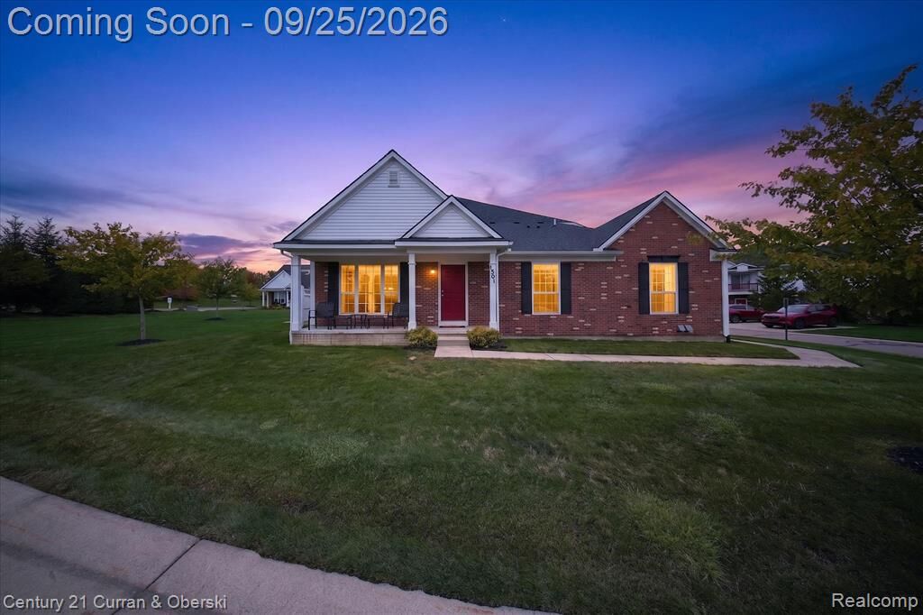 Property Photo:  1301 Riversedge Drive  MI 48176 