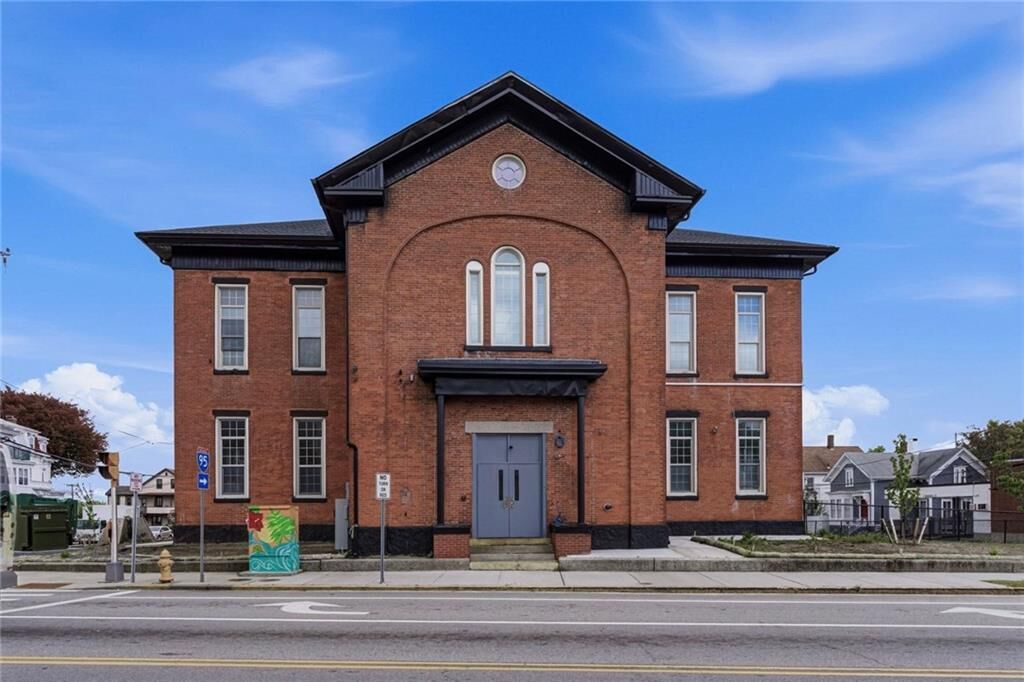 Property Photo:  387 Broad Street 1  RI 02863 