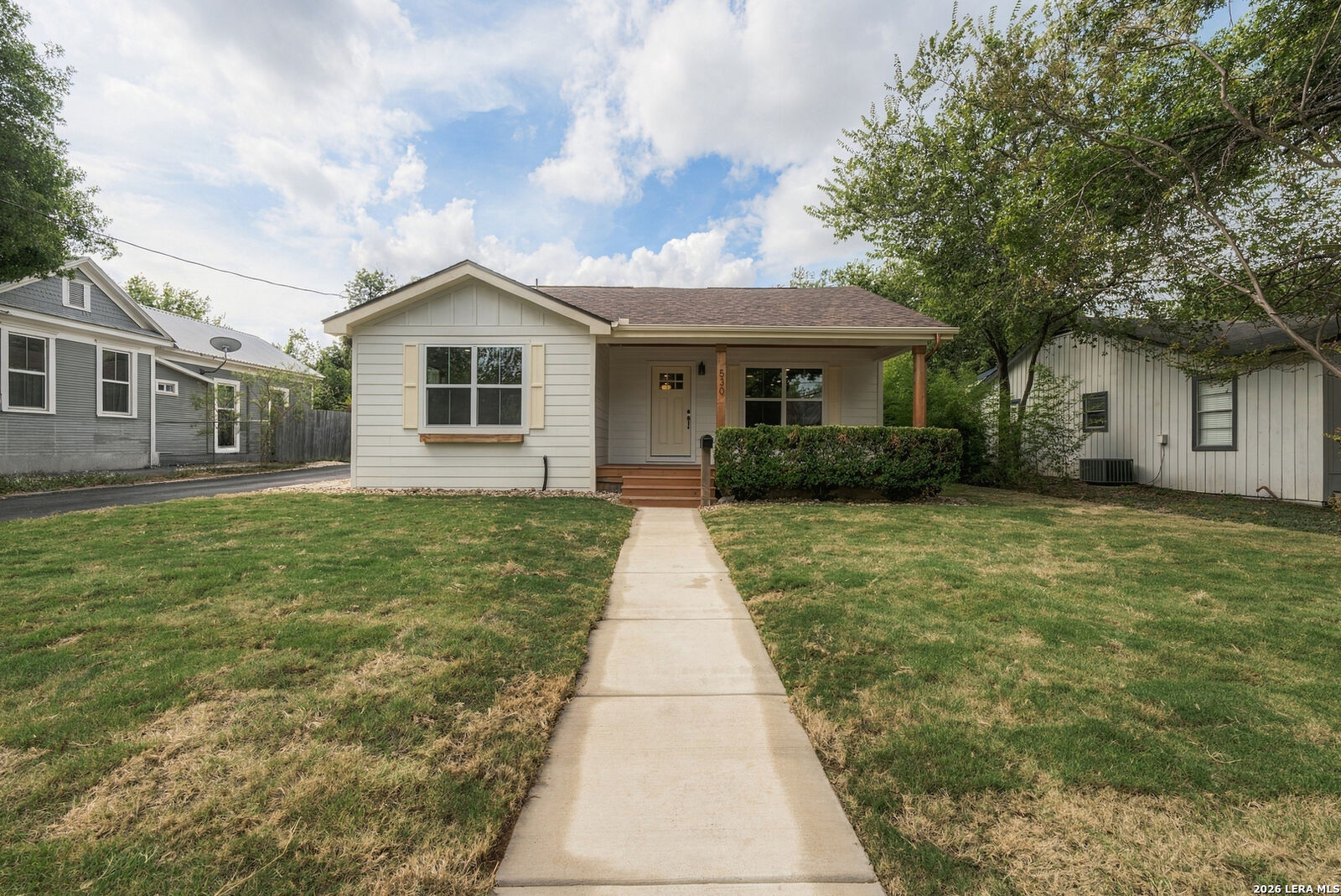 Property Photo:  530 Avenue A  TX 78130 
