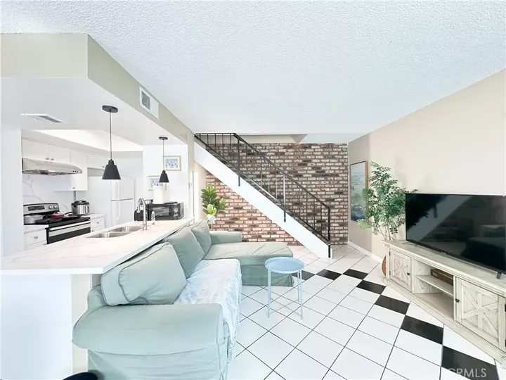 Property Photo:  18125 Via Amorosa 3  CA 91748 