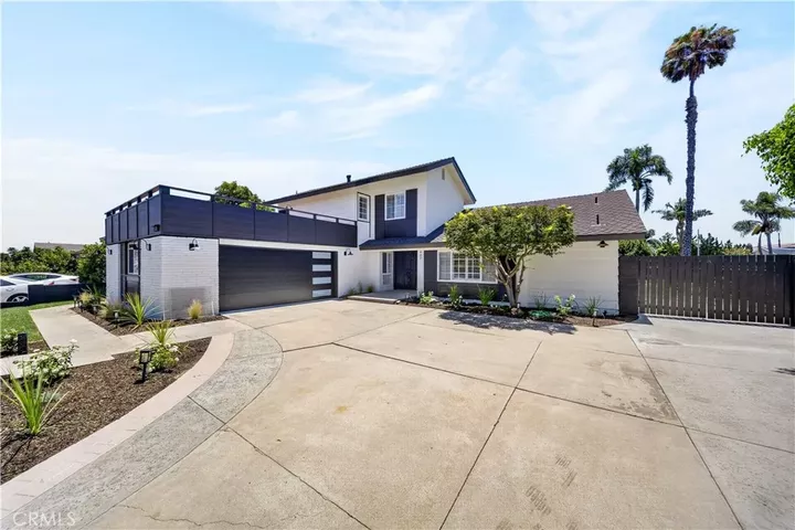 Property Photo: 402 Hillcrest CA 92870