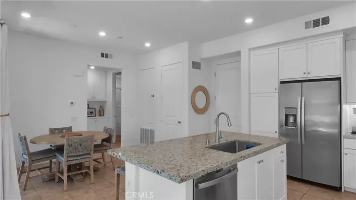 Property Photo:  27410 Merlin Pl. 203  CA 91381 