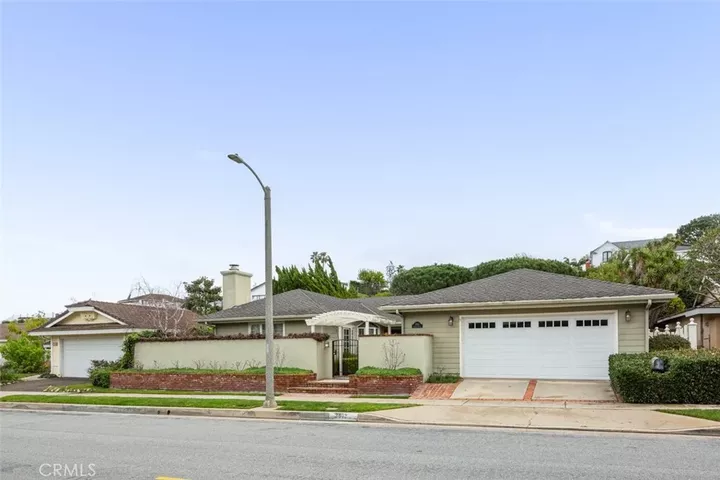 Property Photo:  2912 Catalpa  CA 92660 