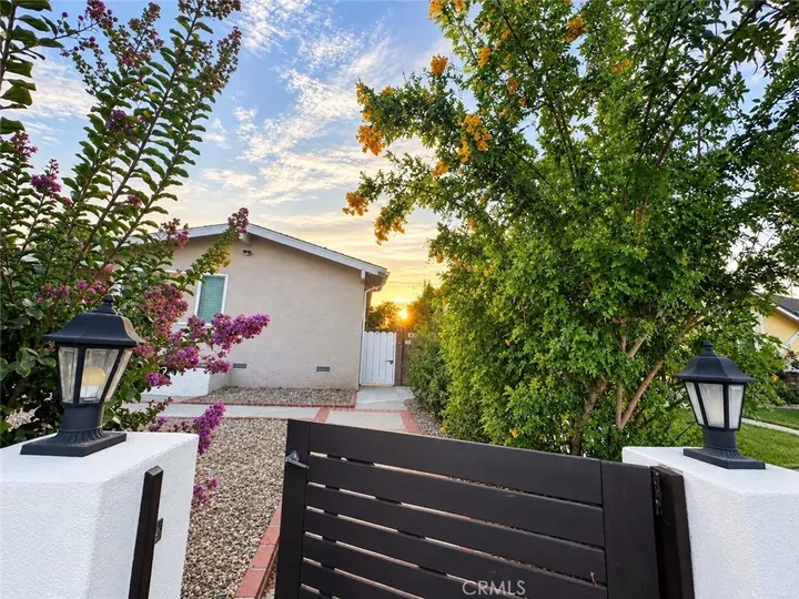 Property Photo: 6463 Woodlake Avenue CA 91307