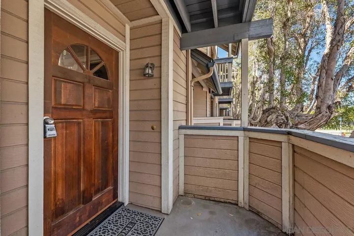 Property Photo:  9250 Towne Centre Drive 6  CA 92121 