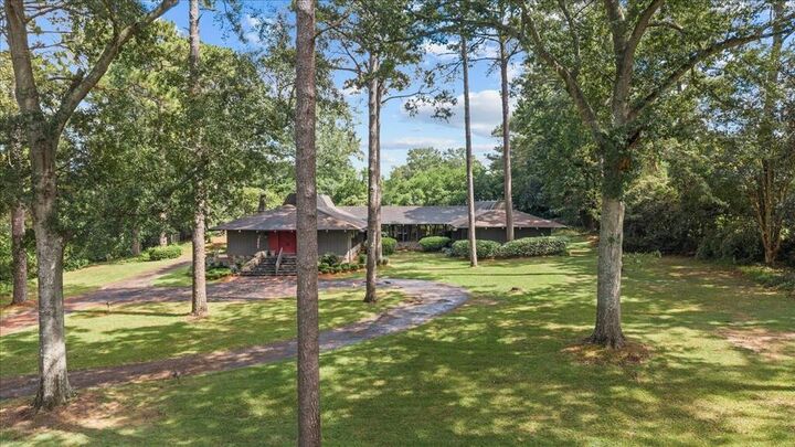 Property Photo:  7 Chateau  AL 36303 