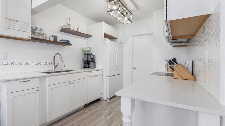 Property Photo: 19710 SW 114th Pl FL 33157